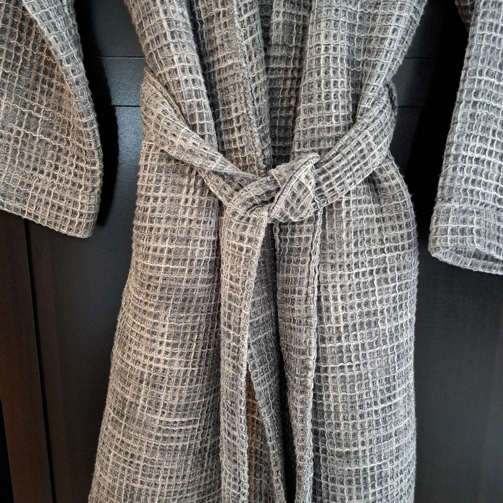 Parachute Waffle Robe - Picture 10 of 10
